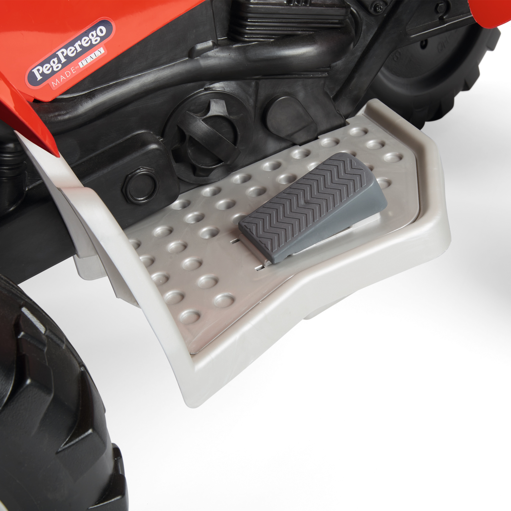 ATV Peg Perego Polaris Outlaw 330 W, 12V, 3 ani+, Negru / Rosu - imagine 5