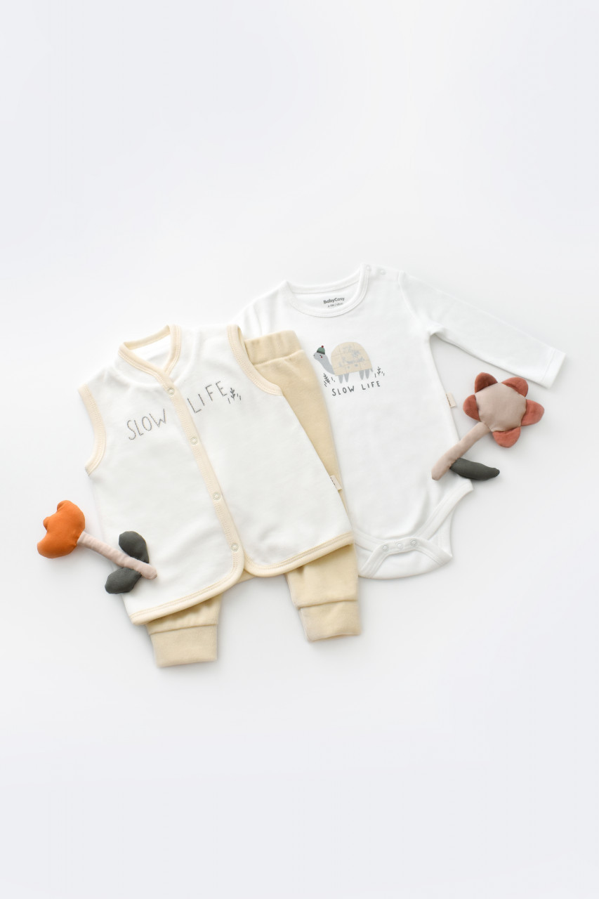 Set 3 piese Broscuta cu body, pantalonasi si vestuta din 80%bumbac organic si 20% poliester - imagine 19