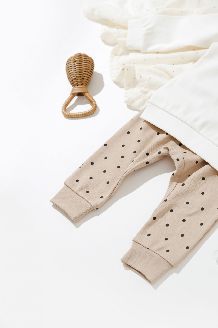 Set bluzita cu maneca lunga si pantaloni lungi cu buline Girafa, BabyCosy, 100% bumbac organic - imagine 2