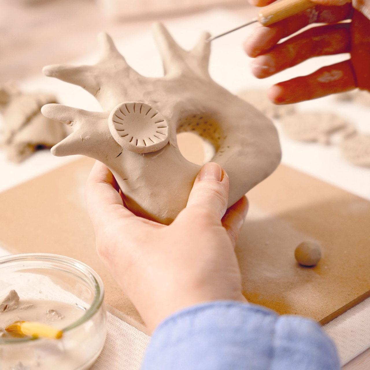 Atelier creativ 85 pentru adulti Modelaj in lut, Djeco - imagine 3