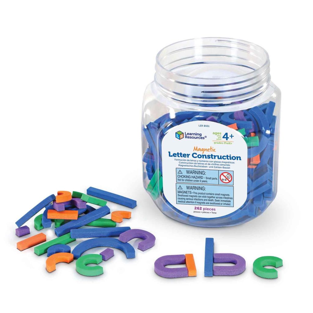 Set constructie magnetic - Litere si cifre Learning Resources