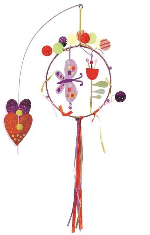 Decoratie mobila camera copilului Fluturi