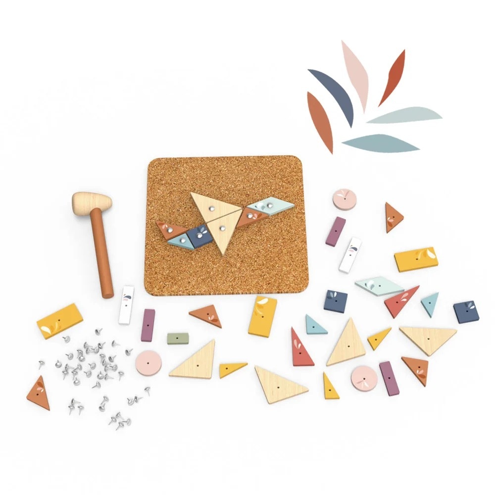 Joc educativ cu ciocanel si panou din pluta